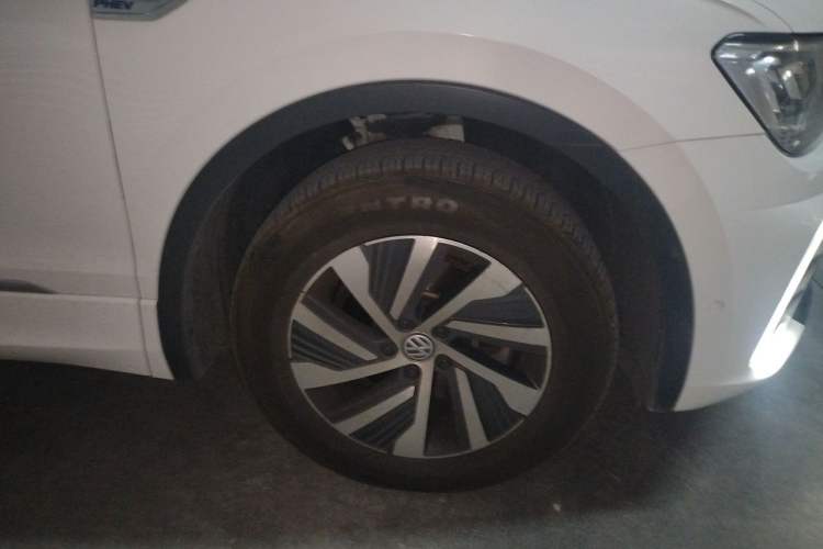 Used Volkswagen Tiguan L New Energy 2020 430 PHEV Plug-in Hybrid Prestige Edition Right Front Wheel Hub