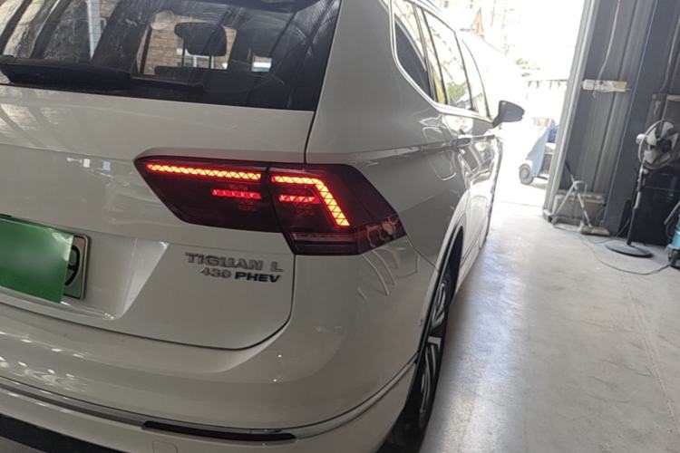 Used Volkswagen Tiguan L New Energy 2020 430 PHEV Plug-in Hybrid Flagship Edition Right Rear Taillight