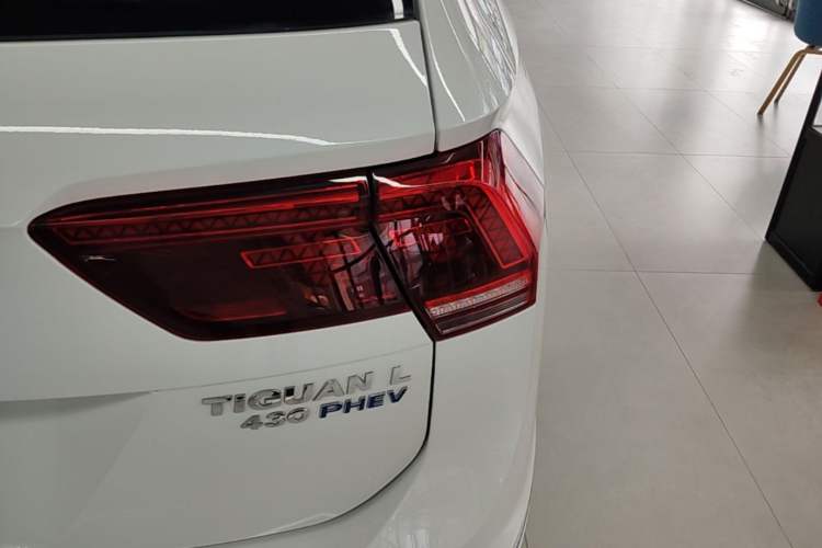Used Volkswagen Tiguan L New Energy 2020 430 PHEV Plug-in Hybrid Flagship Edition Right Rear Taillight