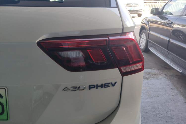 Used Volkswagen Tiguan L New Energy 2020 430 PHEV Plug-in Hybrid Prestige Edition Right Rear Taillight