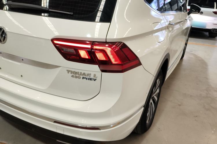 Used Volkswagen Tiguan L New Energy 2020 430 PHEV Plug-in Hybrid Prestige Edition Right Rear Taillight