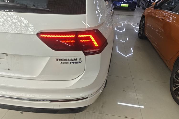 Used Volkswagen Tiguan L New Energy 2020 430 PHEV Plug-in Hybrid Flagship Edition Right Rear Taillight
