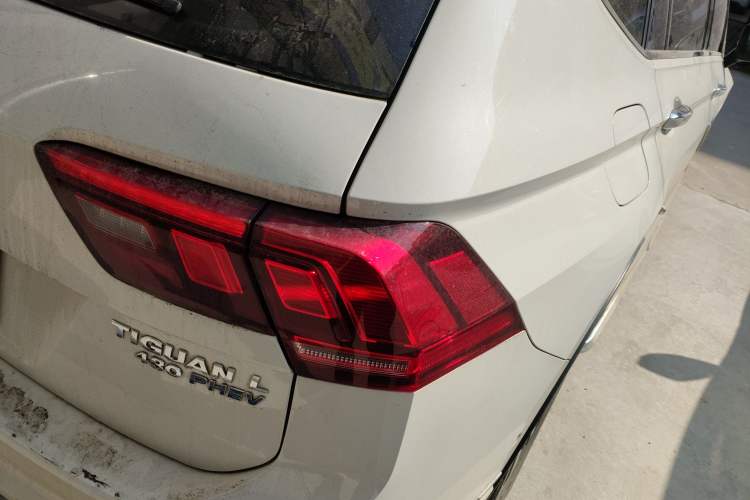 Used Volkswagen Tiguan L New Energy 2020 430 PHEV Plug-in Hybrid Prestige Edition Right Rear Taillight