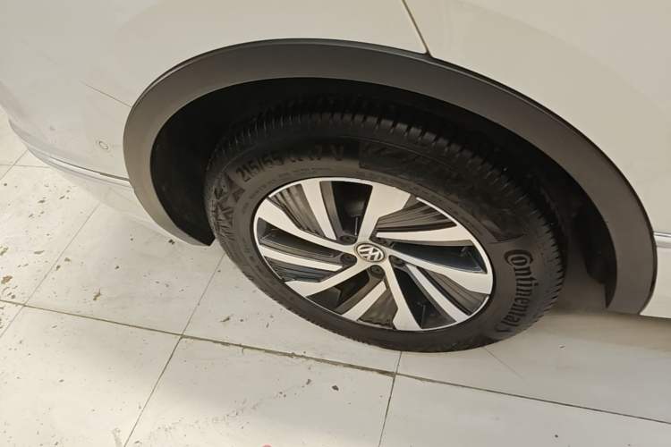 Used Volkswagen Tiguan L New Energy 2020 430 PHEV Plug-in Hybrid Flagship Edition Right Rear Wheel Hub