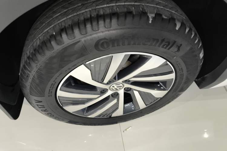 Used Volkswagen Tiguan L New Energy 2020 430 PHEV Plug-in Hybrid Flagship Edition Right Rear Wheel Hub