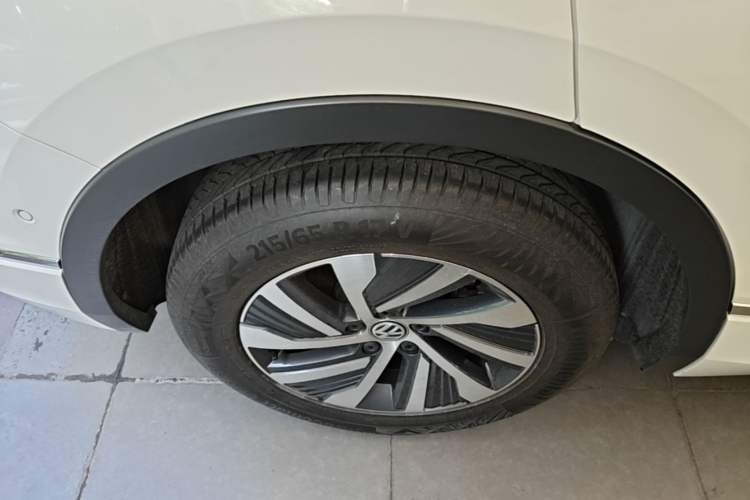 Used Volkswagen Tiguan L New Energy 2020 430 PHEV Plug-in Hybrid Flagship Edition Right Rear Wheel Hub