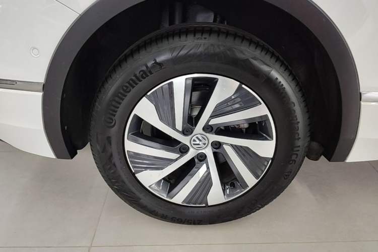 Used Volkswagen Tiguan L New Energy 2020 430 PHEV Plug-in Hybrid Flagship Edition Right Rear Wheel Hub