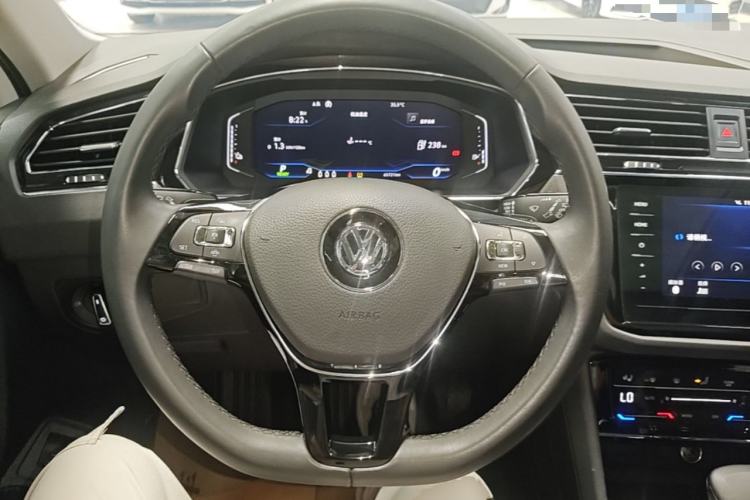 Used Volkswagen Tiguan L New Energy 2020 430 PHEV Plug-in Hybrid Flagship Edition Steering Wheel