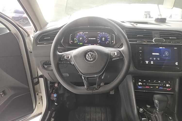 Used Volkswagen Tiguan L New Energy 2020 430 PHEV Plug-in Hybrid Flagship Edition Steering Wheel