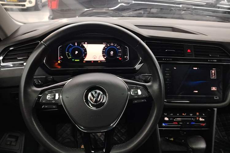 Used Volkswagen Tiguan L New Energy 2020 430 PHEV Plug-in Hybrid Flagship Edition Steering Wheel