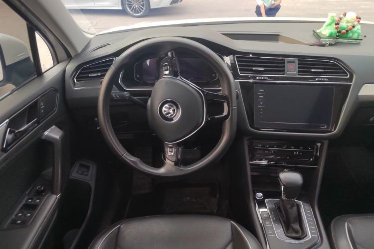 Used Volkswagen Tiguan L New Energy 2020 430 PHEV Plug-in Hybrid Flagship Edition Steering Wheel