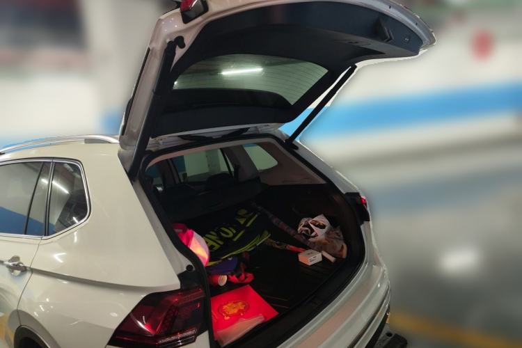 Used Volkswagen Tiguan L New Energy 2020 430 PHEV Plug-in Hybrid Flagship Edition Trunk