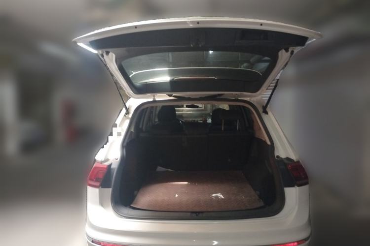 Used Volkswagen Tiguan L New Energy 2020 430 PHEV Plug-in Hybrid Prestige Edition Trunk