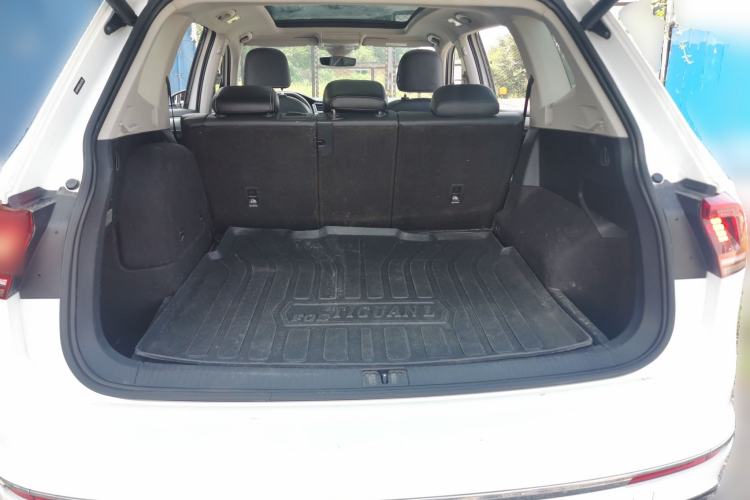 Used Volkswagen Tiguan L New Energy 2020 430 PHEV Plug-in Hybrid Flagship Edition Trunk