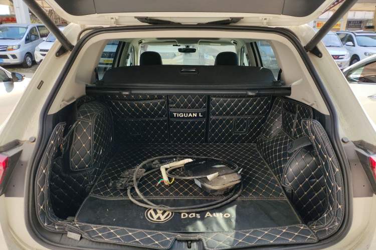 Used Volkswagen Tiguan L New Energy 2020 430 PHEV Plug-in Hybrid Prestige Edition Trunk