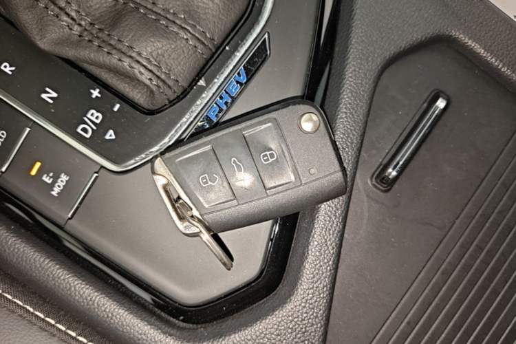 Used Volkswagen Tiguan L New Energy 2020 430 PHEV Plug-in Hybrid Flagship Edition Vehicle Key
