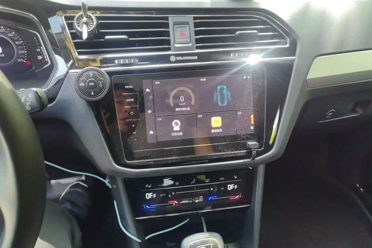 Used Volkswagen Tiguan L New Energy 2021 430 PHEV Plug-in Hybrid Flagship Edition Audio And AC Panel