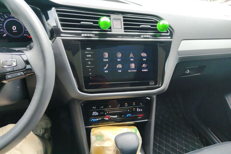 Used Volkswagen Tiguan L New Energy 2021 430 PHEV Plug-in Hybrid Flagship Edition Audio And AC Panel