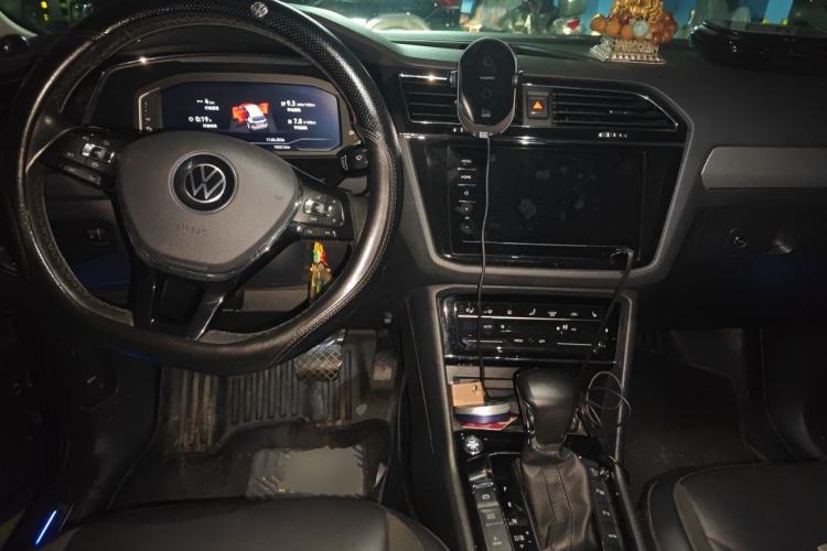 Used Volkswagen Tiguan L New Energy 2021 430 PHEV Plug-in Hybrid Prestige Edition Center Console