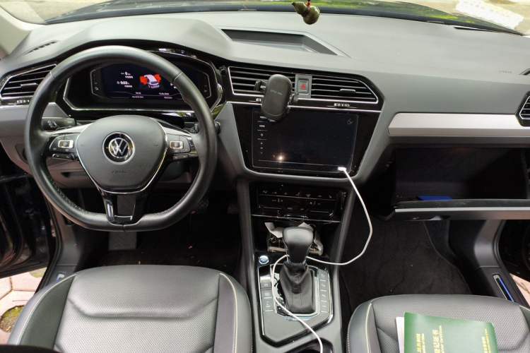 Used Volkswagen Tiguan L New Energy 2021 430 PHEV Plug-in Hybrid Flagship Edition Center Console