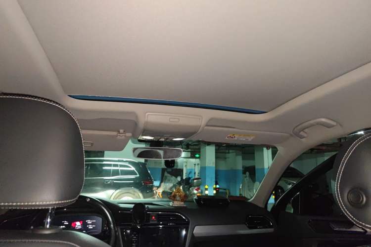 Used Volkswagen Tiguan L New Energy 2021 430 PHEV Plug-in Hybrid Prestige Edition Headliner