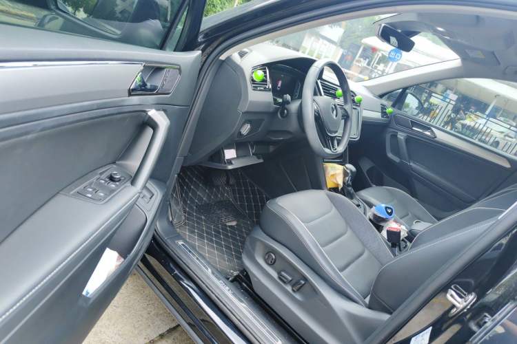 Used Volkswagen Tiguan L New Energy 2021 430 PHEV Plug-in Hybrid Flagship Edition Interior 3