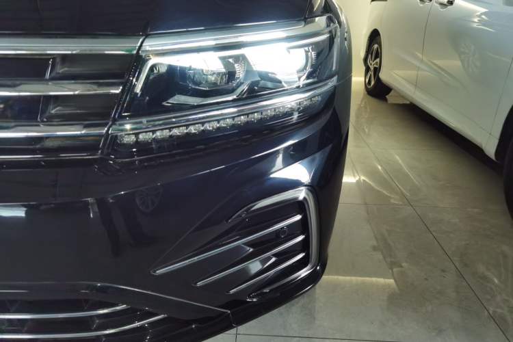Used Volkswagen Tiguan L New Energy 2021 430 PHEV Plug-in Hybrid Flagship Edition Left Front Headlight