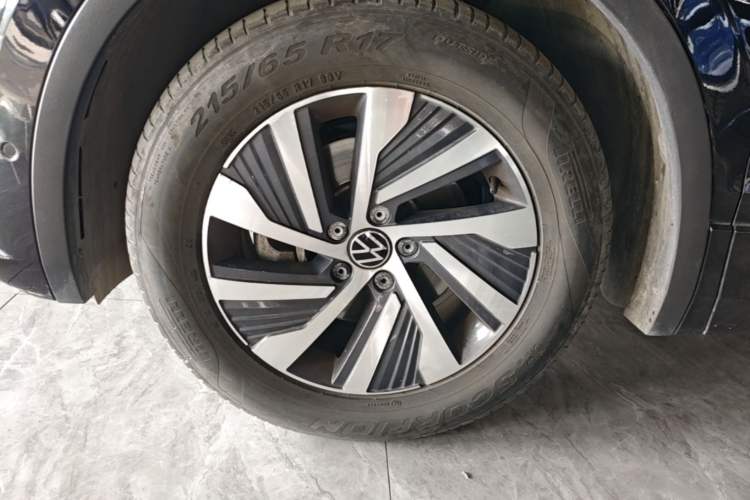 Used Volkswagen Tiguan L New Energy 2021 430 PHEV Plug-in Hybrid Flagship Edition Left Front Wheel Hub