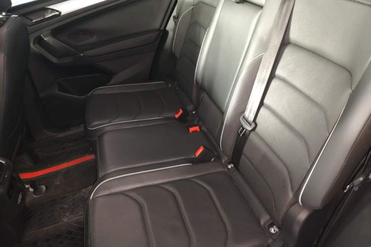Used Volkswagen Tiguan L New Energy 2021 430 PHEV Plug-in Hybrid Flagship Edition Left Rear Seat