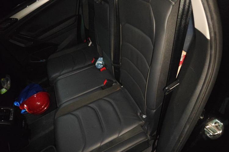 Used Volkswagen Tiguan L New Energy 2021 430 PHEV Plug-in Hybrid Prestige Edition Left Rear Seat