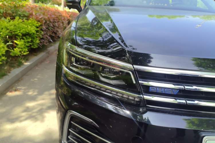 Used Volkswagen Tiguan L New Energy 2021 430 PHEV Plug-in Hybrid Flagship Edition Right Front Headlight
