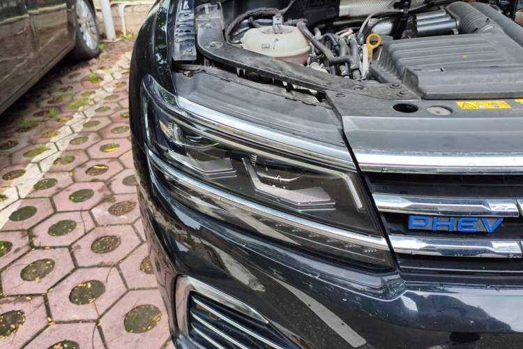 Used Volkswagen Tiguan L New Energy 2021 430 PHEV Plug-in Hybrid Flagship Edition Right Front Headlight