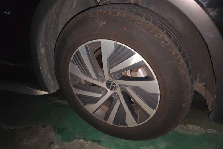 Used Volkswagen Tiguan L New Energy 2021 430 PHEV Plug-in Hybrid Prestige Edition Right Front Wheel Hub