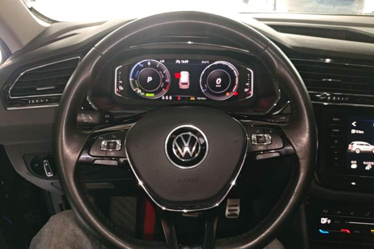 Used Volkswagen Tiguan L New Energy 2021 430 PHEV Plug-in Hybrid Flagship Edition Steering Wheel