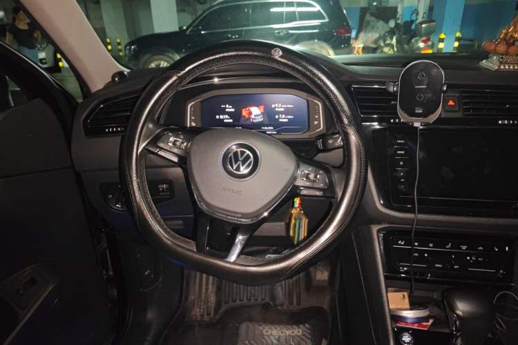 Used Volkswagen Tiguan L New Energy 2021 430 PHEV Plug-in Hybrid Prestige Edition Steering Wheel