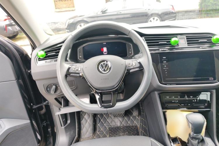 Used Volkswagen Tiguan L New Energy 2021 430 PHEV Plug-in Hybrid Flagship Edition Steering Wheel