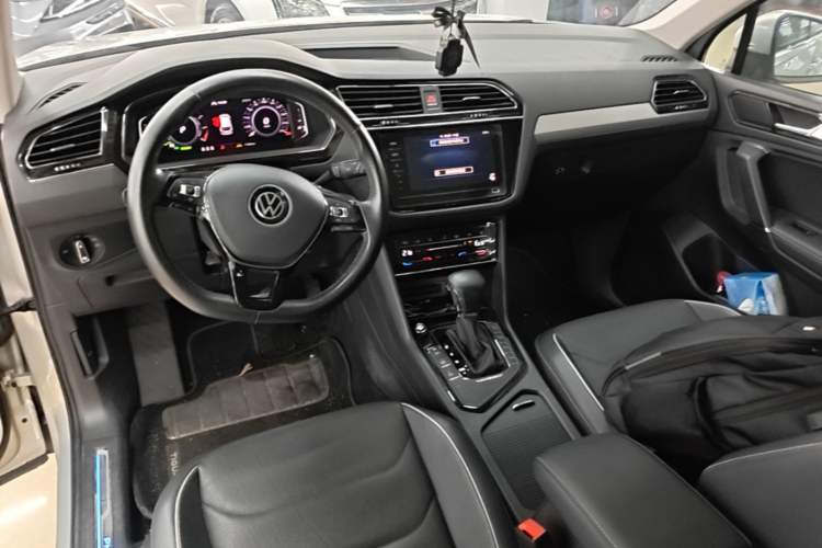 Used Volkswagen Tiguan L New Energy 2021 430 PHEV Plug-in Hybrid Flagship Edition Center Console