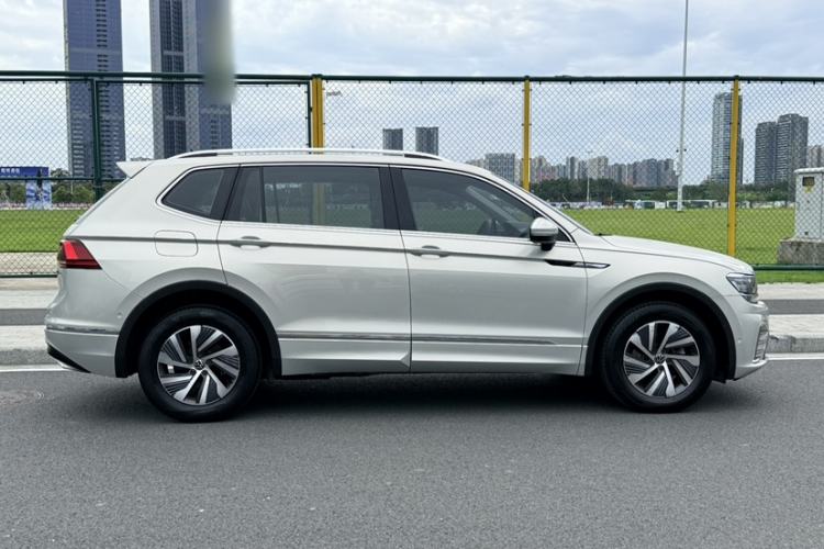 Used Volkswagen Tiguan L New Energy 2021 430 PHEV Plug-in Hybrid Flagship Edition Exterior 2