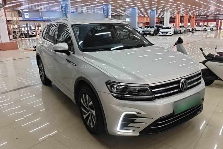 Used Volkswagen Tiguan L New Energy 2021 430 PHEV Plug-in Hybrid Flagship Edition Front Right 45 Deg
