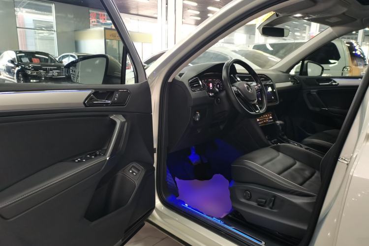 Used Volkswagen Tiguan L New Energy 2021 430 PHEV Plug-in Hybrid Flagship Edition Interior 3