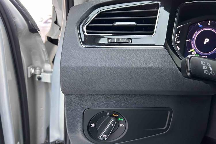 Used Volkswagen Tiguan L New Energy 2021 430 PHEV Plug-in Hybrid Flagship Edition Interior 6