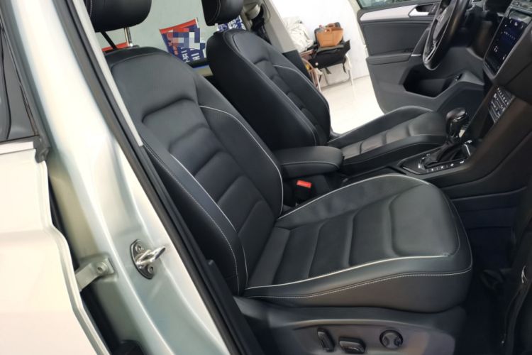 Used Volkswagen Tiguan L New Energy 2021 430 PHEV Plug-in Hybrid Flagship Edition Right Front Seat