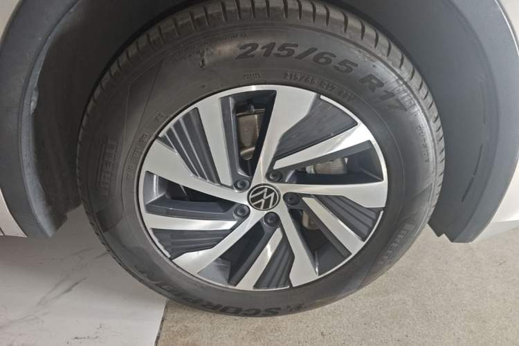 Used Volkswagen Tiguan L New Energy 2021 430 PHEV Plug-in Hybrid Flagship Edition Right Rear Wheel Hub