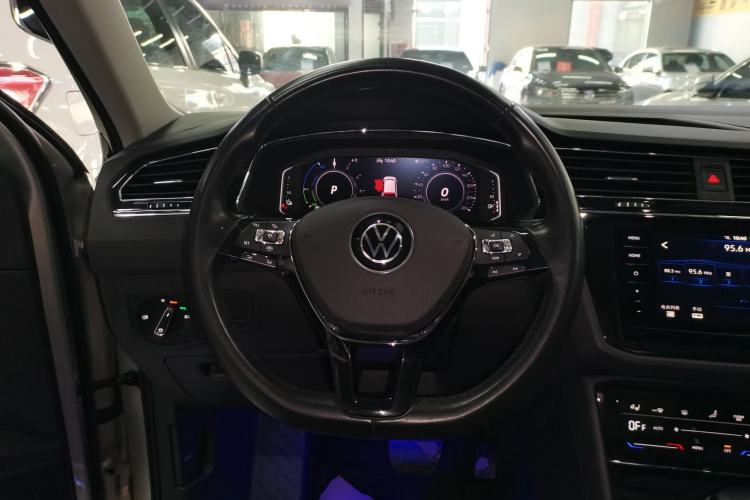 Used Volkswagen Tiguan L New Energy 2021 430 PHEV Plug-in Hybrid Flagship Edition Steering Wheel
