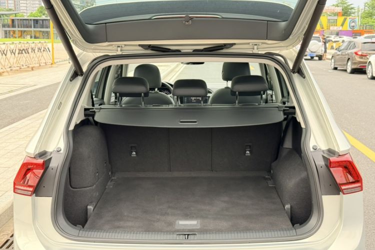 Used Volkswagen Tiguan L New Energy 2021 430 PHEV Plug-in Hybrid Flagship Edition Trunk