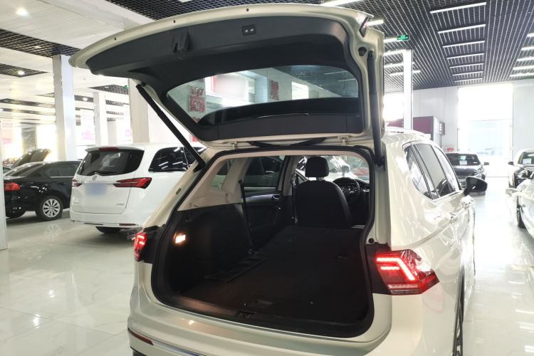 Used Volkswagen Tiguan L New Energy 2021 430 PHEV Plug-in Hybrid Flagship Edition Trunk