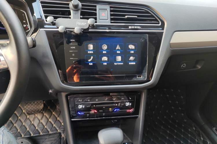 Used Volkswagen Tiguan L New Energy 2021 430 PHEV Plug-in Hybrid Prestige Edition Audio And AC Panel