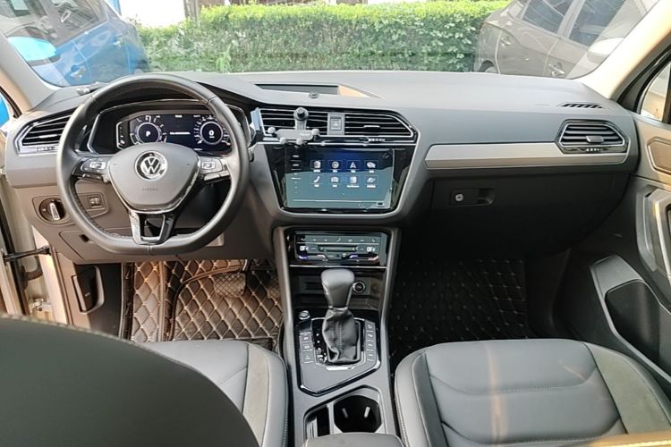 Used Volkswagen Tiguan L New Energy 2021 430 PHEV Plug-in Hybrid Prestige Edition Center Console