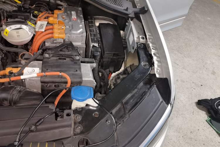 Used Volkswagen Tiguan L New Energy 2021 430 PHEV Plug-in Hybrid Prestige Edition Engine Bay Left