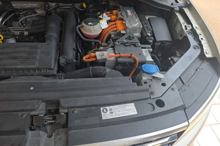 Used Volkswagen Tiguan L New Energy 2021 430 PHEV Plug-in Hybrid Prestige Edition Engine Bay Left